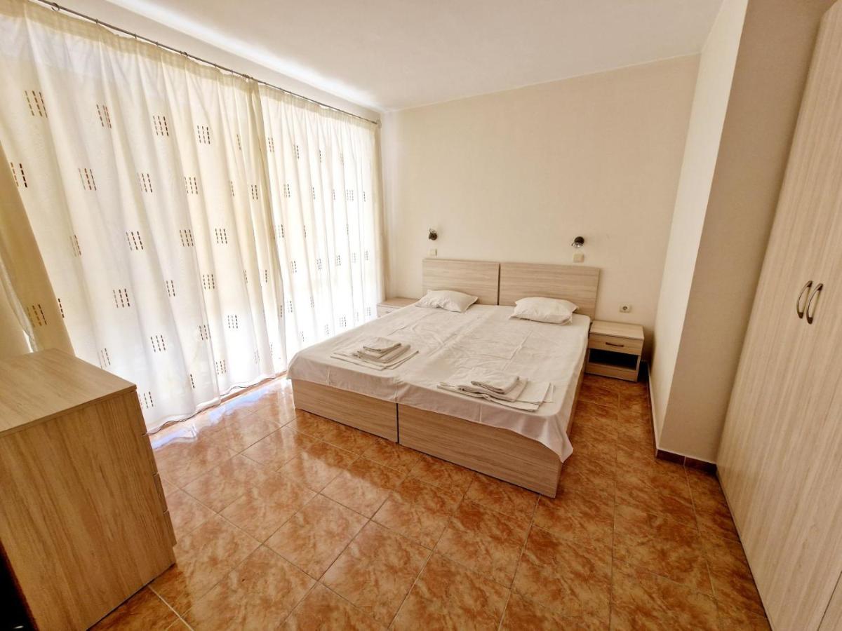Allia Apartments Ravda Extérieur photo